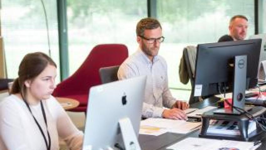 Fundraising  (Debt & Equity)